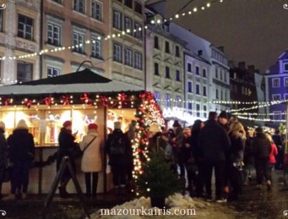 ポーランド旅行ワルシャワ観光クリスマスマーケット