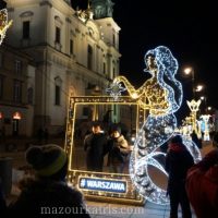 ワルシャワ旧市街イルミネーションとクリスマスマーケット