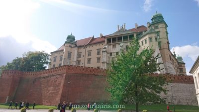 秋のクラクフ旧市街観光バベル城