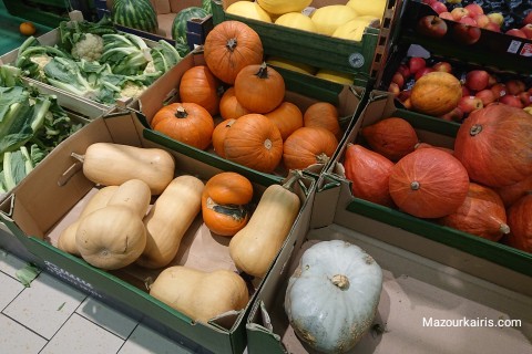 ポーランドの秋のかぼちゃとハロウィーン