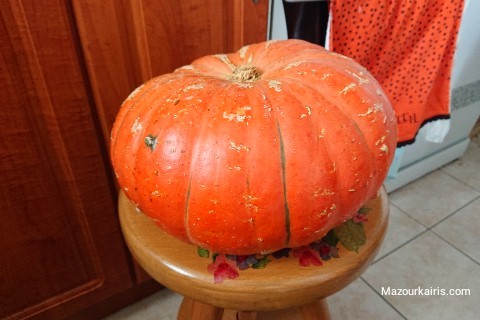 ポーランドの秋のかぼちゃとハロウィーン