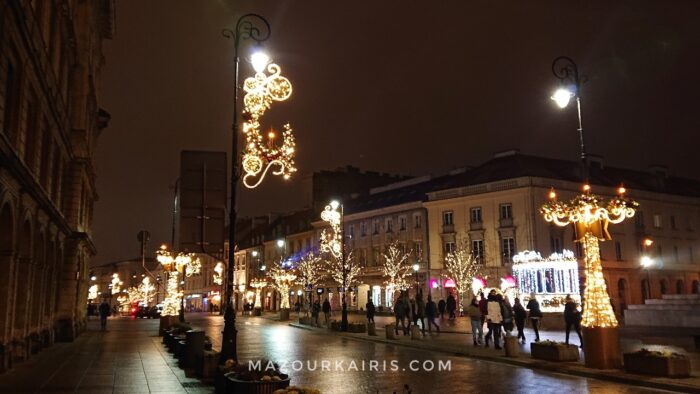 ワルシャワのイルミネーション新世界通り旧市街冬のポーランド