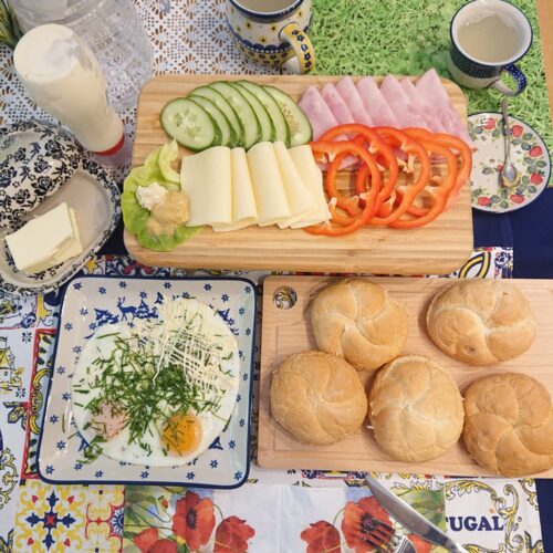 ポーランド朝ご飯日常生活サンドイッチカイゼルカ