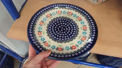 ボレスワヴィエツboleslawiecポーリッシュポタリーのお店ワルシャワ