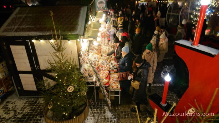 グダンスククリスマスマーケット2022年冬旧市街イルミネーション