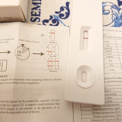 ポーランドでコロナに感染辛い症状買った薬薬局の風邪薬と病院の薬