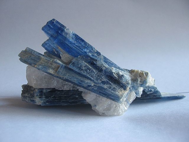 カイヤナイトkyanite