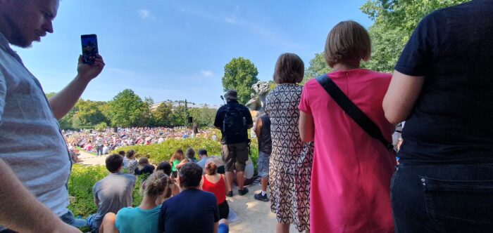 ワルシャワワジェンキ公園ショパンピアノコンサート日曜日観光