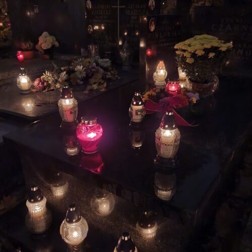 死者の日ポーランドのお盆ヨーロッパ墓地wszystkichświętych2023