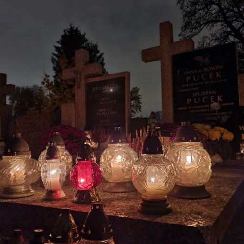 死者の日ポーランドのお盆ヨーロッパ墓地wszystkichświętych2023