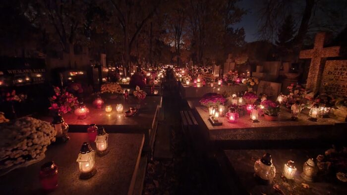 死者の日ポーランドのお盆ヨーロッパ墓地wszystkichświętych2023