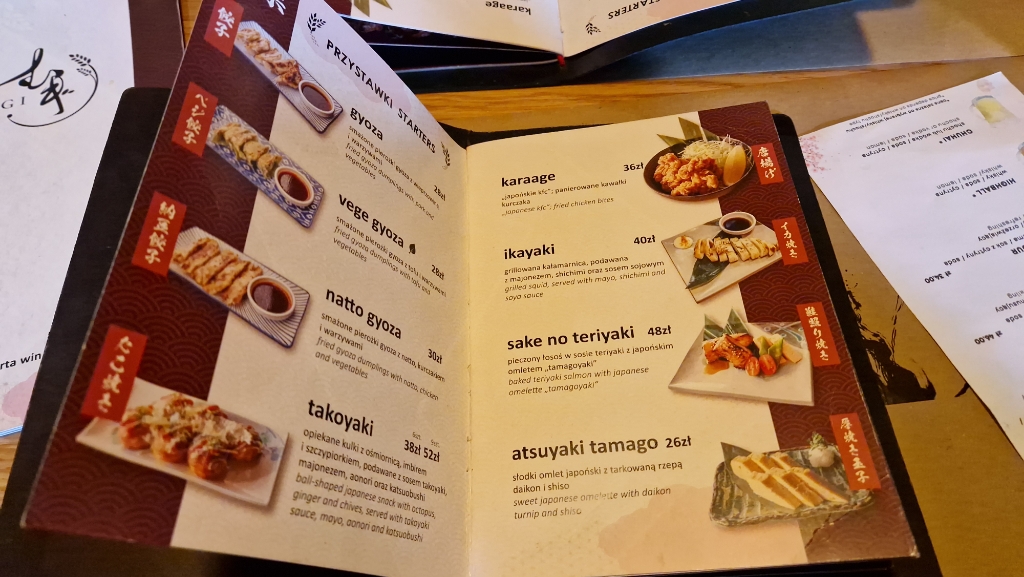 ワルシャワ日本食レストランむぎ麦ラーメンからあげ