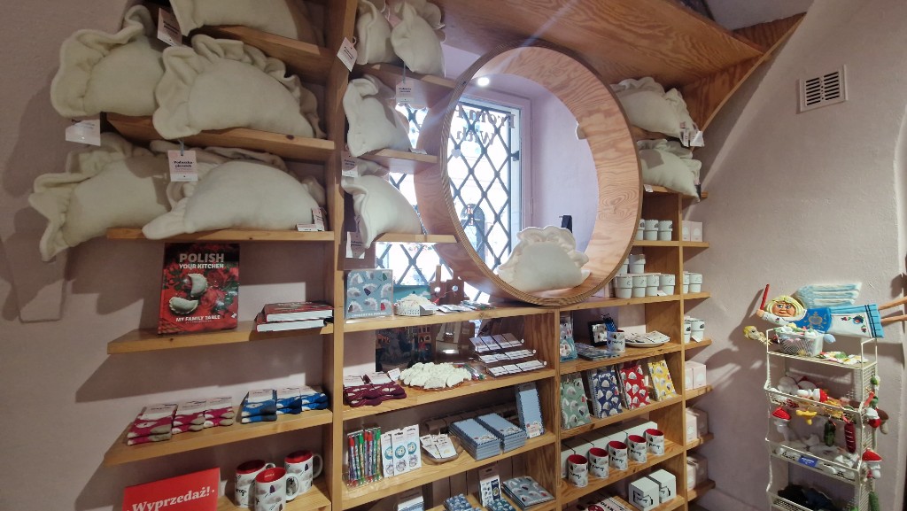 ワルシャワ観光ショパンお土産ショパンコンクールグッズ旧市街おすすめ