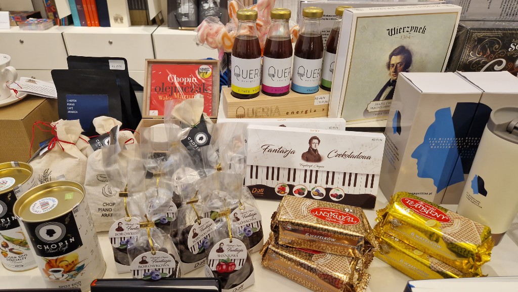 ショパンコンクールグッズショパン博物館ワルシャワ2025年