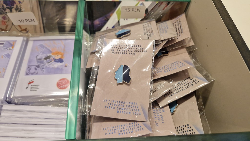 ショパンコンクールグッズショパン博物館ワルシャワ2025年