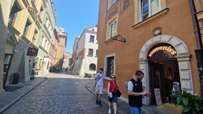 ワルシャワ観光ショパンお土産ショパンコンクールグッズ旧市街おすすめ