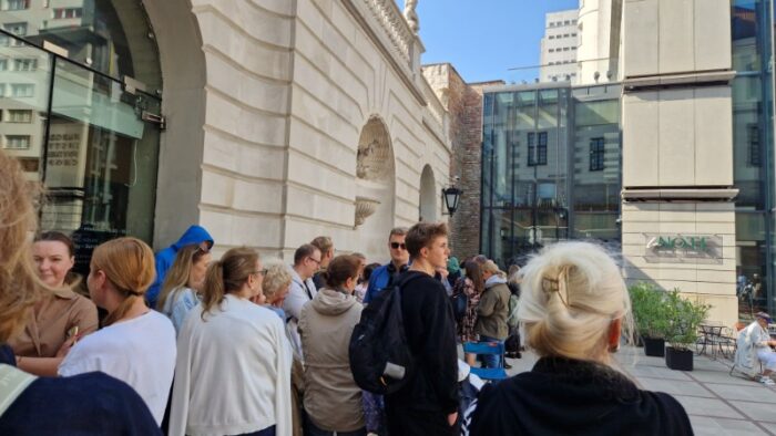 ショパンコンクールチケット販売購入博物館並ぶワルシャワ