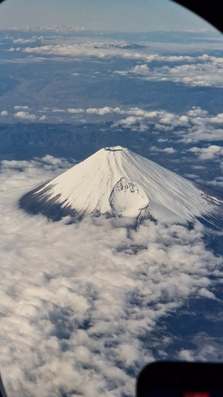 LOTポーリッシュ航空ビジネスクラス成田発富士山