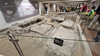 グニエズノ大聖堂グニエズノの扉展望台塔地下室