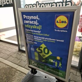 ポーランドリサイクルペットボトル返却方法スーパーLidl