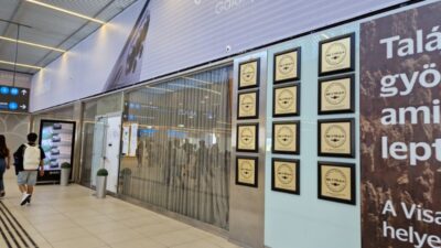 wizzウィズエアー遅延LCCブダペスト空港バウチャーラウンジ
