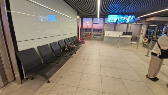 wizzウィズエアー遅延LCCブダペスト空港バウチャーラウンジ